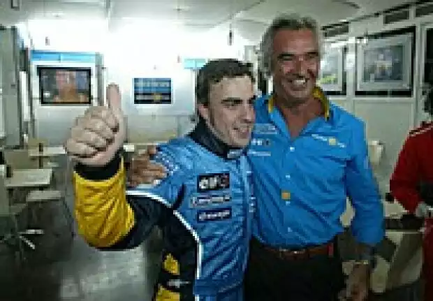 Alonso und Briatore Titel-Bild zur News: Alonso und Briatore