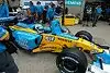Bild zum Inhalt: Allan McNish erklärt ein Regensetup