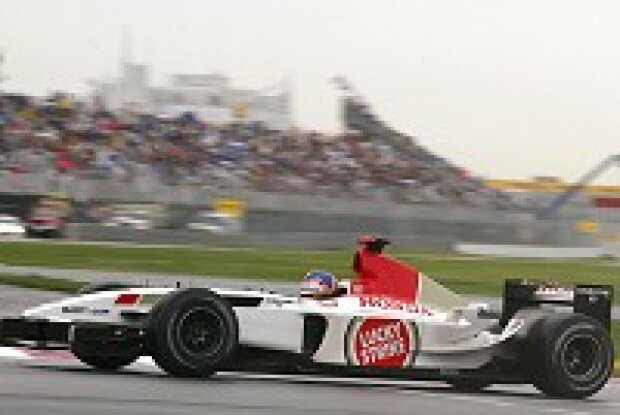 Titel-Bild zur News: Jacques Villeneuve im BAR004