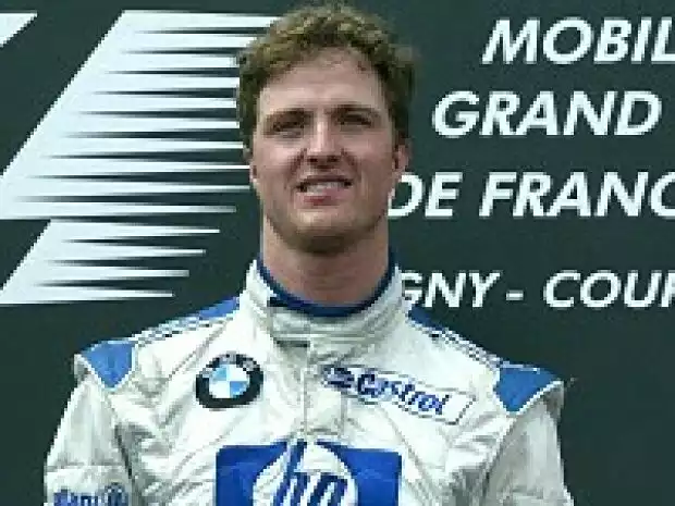 Ralf Schumacher auf dem Podium Titel-Bild zur News: Ralf Schumacher auf dem Podium