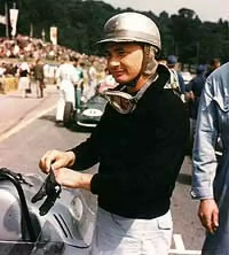 Hans Herrmann beim Solitude-Rennen 1961 Titel-Bild zur News: Hans Herrmann beim Solitude-Rennen 1961