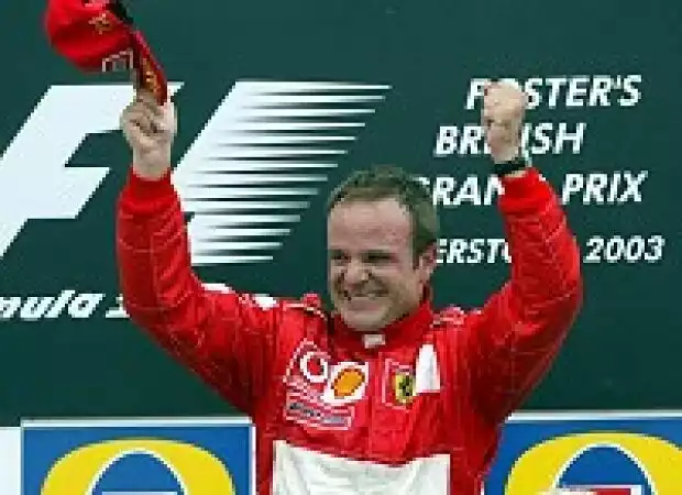 Rubens Barrichello auf dem Podium in Silverstone 2003 Titel-Bild zur News: Rubens Barrichello auf dem Podium in Silverstone 2003