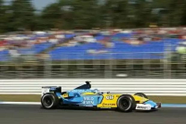 Jarno Trulli im R23B Titel-Bild zur News: Jarno Trulli im R23B