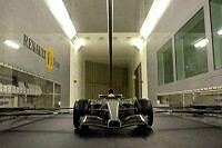 Bild zum Inhalt: Renault testet Chassis für 2004 bereits im Windkanal