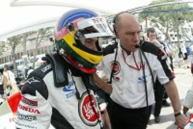 Titel-Bild zur News: Jacques Villeneuve und sein Renningenieur Jock Clear