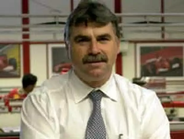 Dieter Gundel, Elektronikentwickler bei Ferrari Titel-Bild zur News: Dieter Gundel, Elektronikentwickler bei Ferrari