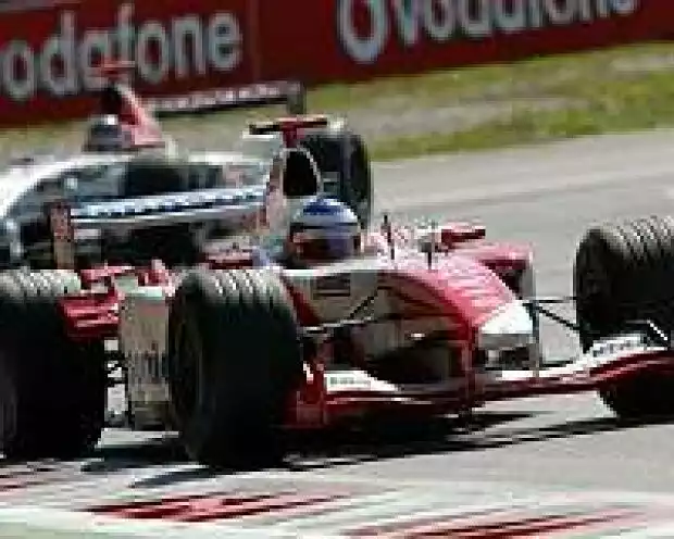 Panis vor Villeneuve Titel-Bild zur News: Panis vor Villeneuve