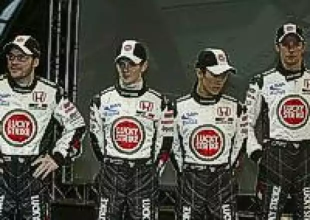 Villeneuve, Davidson, Sato, Button Titel-Bild zur News: Villeneuve, Davidson, Sato, Button