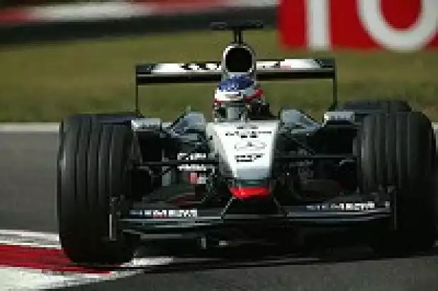 Titel-Bild zur News: Kimi Räikkönen (McLaren-Mercedes)