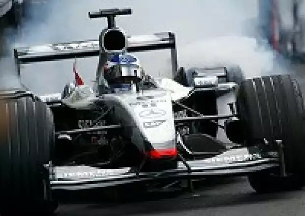 Titel-Bild zur News: Kimi Räikkönen (McLaren-Mercedes)