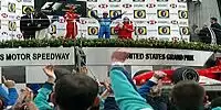Heinz-Harald Frentzen wird von seinem Team bejubelt
