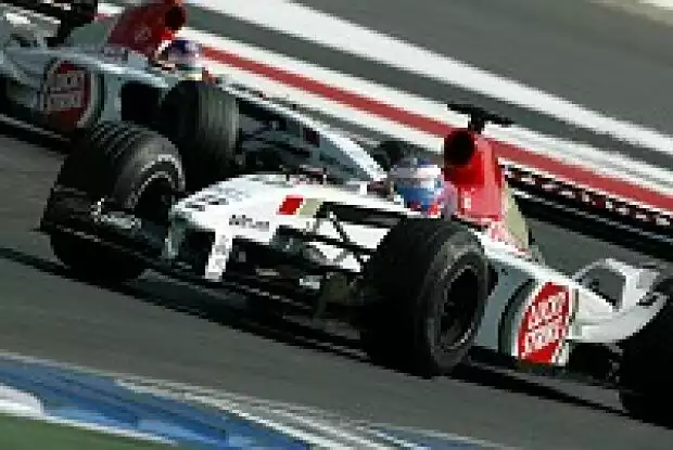 Jenson Button vor Jacques Villeneuve Titel-Bild zur News: Jenson Button vor Jacques Villeneuve