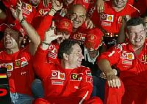 Titel-Bild zur News: Ferrari-Team