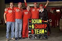 Luca Badoer, Rubens Barrichello, Jean Todt und Michael und Corinna Schumacher