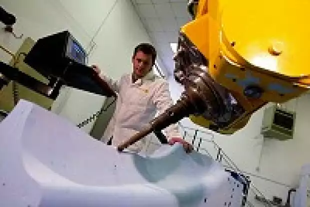 Produktion des R24-Chassis Titel-Bild zur News: Produktion des R24-Chassis