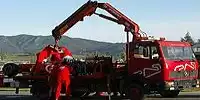 Luciano Burtis Ferrari auf dem Abschleppwagen
