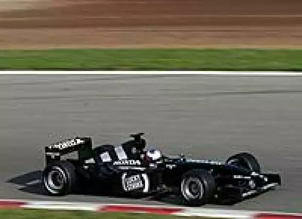 Jenson Button (BAR-Honda) im Konzeptauto für 2004 Titel-Bild zur News: Jenson Button (BAR-Honda) im Konzeptauto für 2004