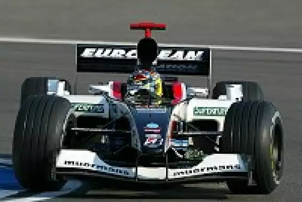 Nicolas Kiesa im Minardi PS03 Titel-Bild zur News: Nicolas Kiesa im Minardi PS03