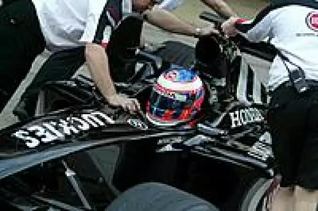 Jenson Button (BAR-Honda) im Konzeptauto für 2004 Titel-Bild zur News: Jenson Button (BAR-Honda) im Konzeptauto für 2004