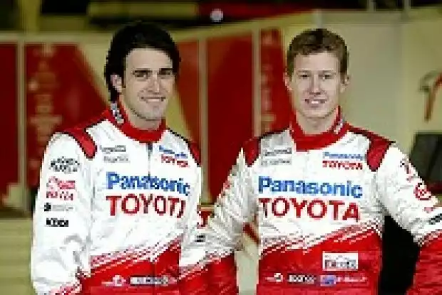 Ricardo Zonta und Ryan Briscoe (Toyota) Titel-Bild zur News: Ricardo Zonta und Ryan Briscoe (Toyota)