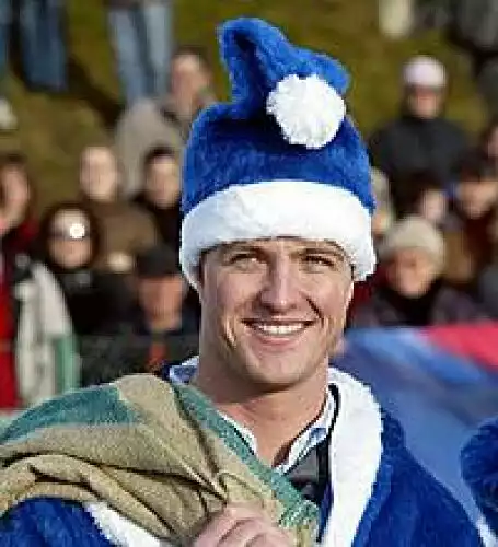 Ralf Schumacher als "BMW-Weihnachtsmann" Titel-Bild zur News: Ralf Schumacher als "BMW-Weihnachtsmann"
