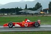 Bild zum Inhalt: Kampfjet gegen Ferrari: Schumacher verliert 1:2