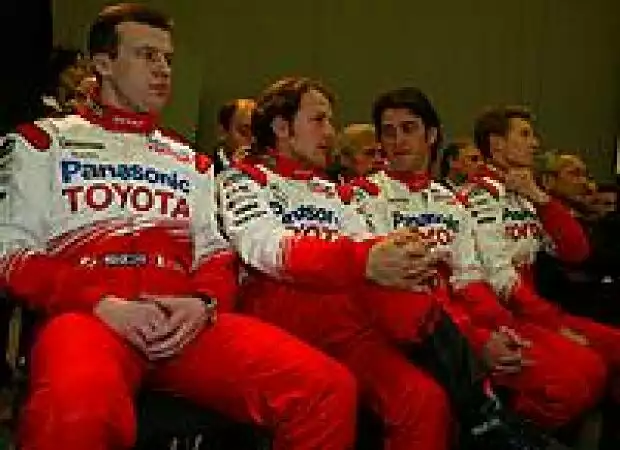 Die Toyota-Fahrer Oliver Panis, Cristiano da Matta, Ricardo Zonta und Ryan Briscoe Titel-Bild zur News: Die Toyota-Fahrer Oliver Panis, Cristiano da Matta, Ricardo Zonta und Ryan Briscoe