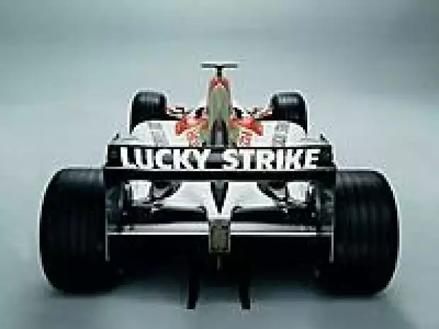 Der BAR Honda 006 aus der Heckansicht Titel-Bild zur News: Der BAR Honda 006 aus der Heckansicht