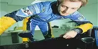 Jarno Trulli (Renault) vor der Sitzprobe im R24