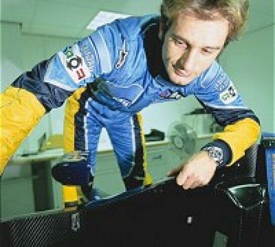 Titel-Bild zur News: Jarno Trulli (Renault) vor der Sitzprobe im R24