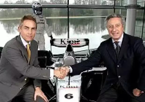Martin Whitmarsh (McLaren-Geschäftsführer) und Diego Basso (Sparco-Präsident und Geschäftsführer) Titel-Bild zur News: Martin Whitmarsh (McLaren-Geschäftsführer) und Diego Basso (Sparco-Präsident und Geschäftsführer)