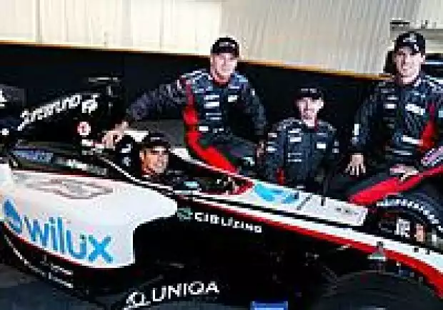 Die Minardi-Fahrer Zsolt Baumgartner, Gianmaria Bruni, Bas Leinders und Tiago Monteiro im PS04B Titel-Bild zur News: Die Minardi-Fahrer Zsolt Baumgartner, Gianmaria Bruni, Bas Leinders und Tiago Monteiro im PS04B