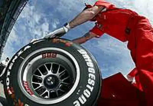 Bridgestone-Reifen Titel-Bild zur News: Bridgestone-Reifen