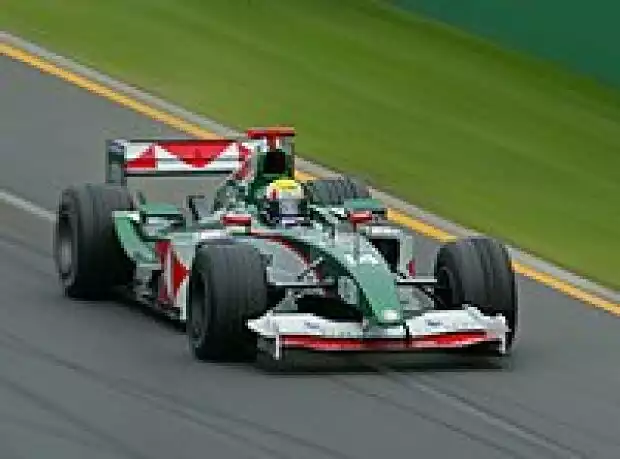 Mark Webber (Jaguar R5) Titel-Bild zur News: Mark Webber (Jaguar R5)