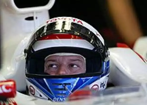 Olivier Panis (Toyota TF104) Titel-Bild zur News: Olivier Panis (Toyota TF104)