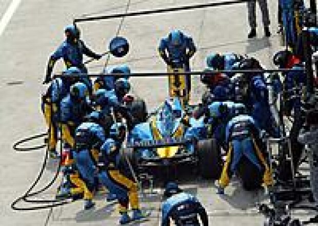 Titel-Bild zur News: Renault-Boxenstopp