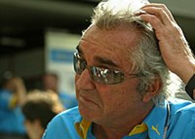 Titel-Bild zur News: Renault-Teamchef Flavio Briatore