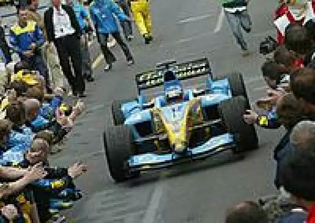 Fernando Alonso (Renault R24) Titel-Bild zur News: Fernando Alonso (Renault R24)