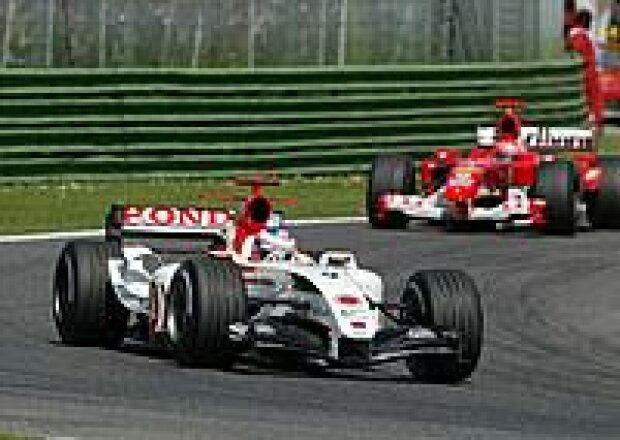 Titel-Bild zur News: Button und Schumacher