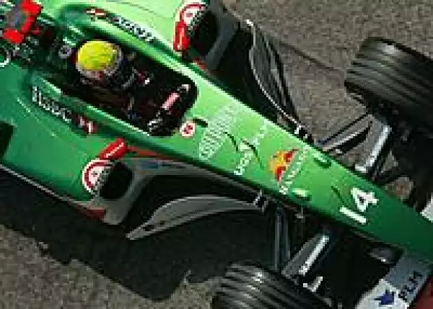 Mark Webber (Jaguar R5) Titel-Bild zur News: Mark Webber (Jaguar R5)