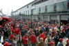 Bild zum Inhalt: 10.000 Fans schnupperten Formel-1-Luft