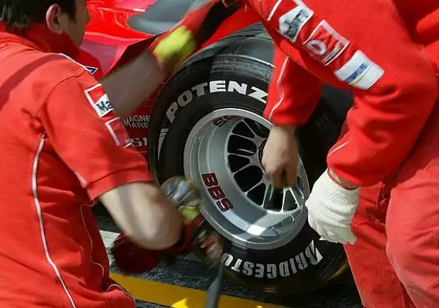 Bridgestone-Reifen Titel-Bild zur News: Bridgestone-Reifen