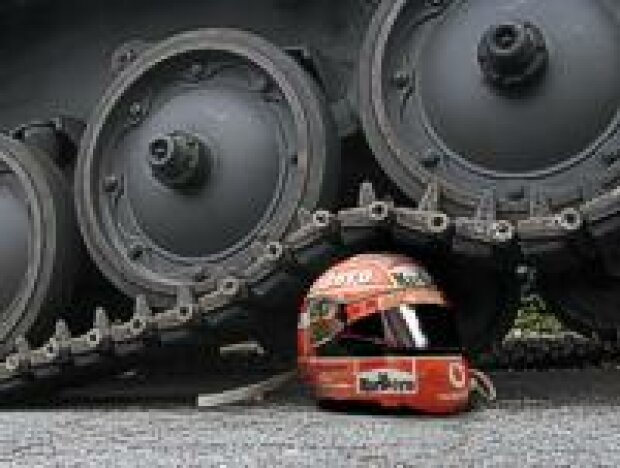 Titel-Bild zur News: Schumacher-Helm