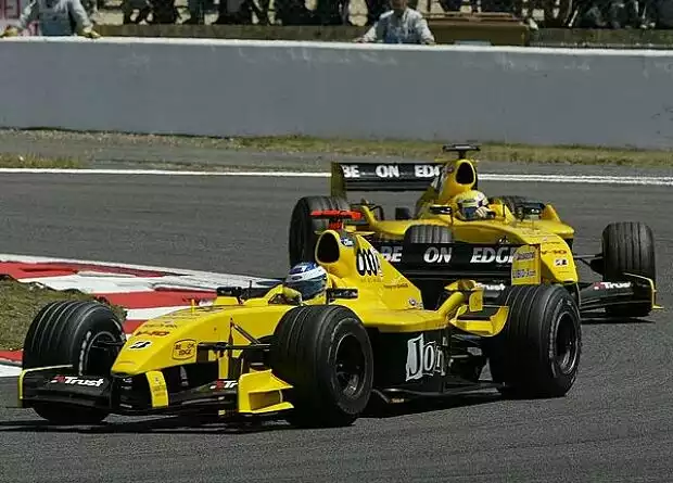 Nick Heidfeld vor Giorgio Pantano Titel-Bild zur News: Nick Heidfeld vor Giorgio Pantano