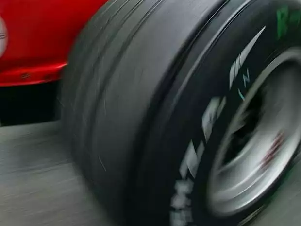 Bridgestone-Reifen Titel-Bild zur News: Bridgestone-Reifen