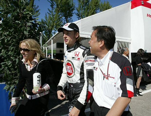 Titel-Bild zur News: Jenson Button und Shuhei Nakamoto