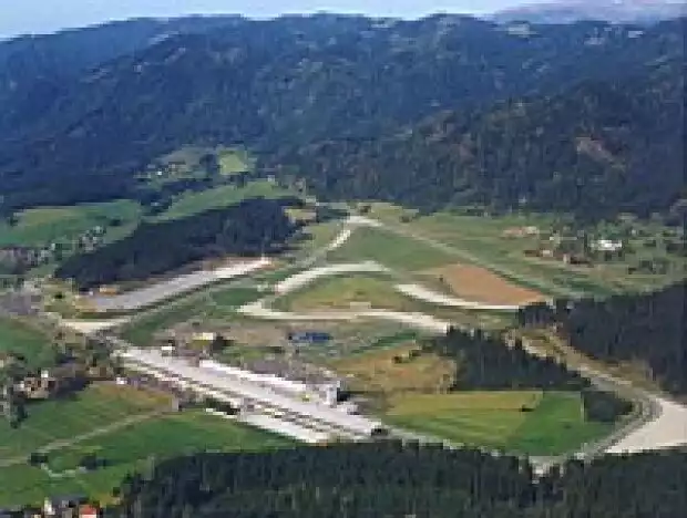 Luftaufnahme vom A1-Ring Titel-Bild zur News: Luftaufnahme vom A1-Ring