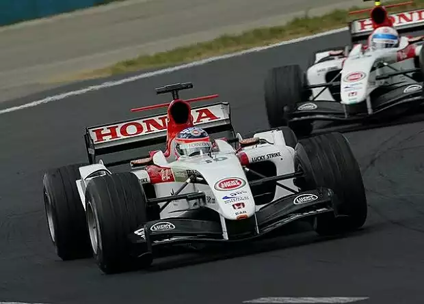 Sato und Davidson Titel-Bild zur News: Sato und Davidson