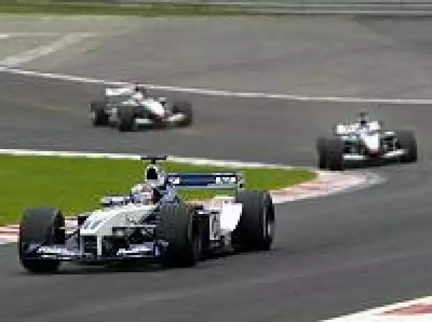 Montoya, Räikkönen, Coulthard Titel-Bild zur News: Montoya, Räikkönen, Coulthard