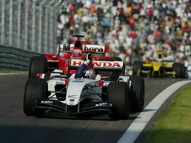 Jenson Button vor Rubens Barrichello Titel-Bild zur News: Jenson Button vor Rubens Barrichello